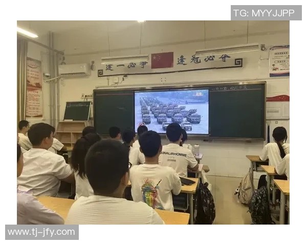 在赛场上驰骋的同时，萌力陪伴我们勇往直前的精彩旅程