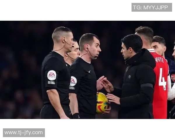 VAR通信录音首次曝光裁判组关键决策过程全揭秘